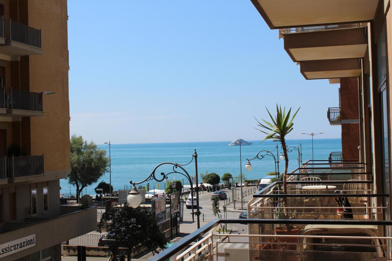 La Collina Dei Ciliegi Bed & Breakfast ซาแลร์โน ภายนอก รูปภาพ